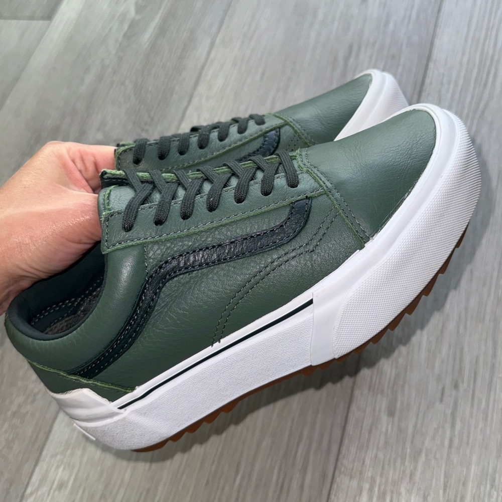 SOLD* Vans Old Skool Stacked TumbledLeather Sneakers 7 Thyme/True White Platform